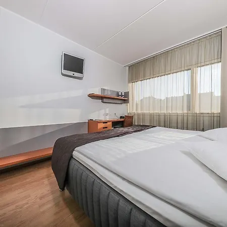Go Shnelli Hotel Tallin