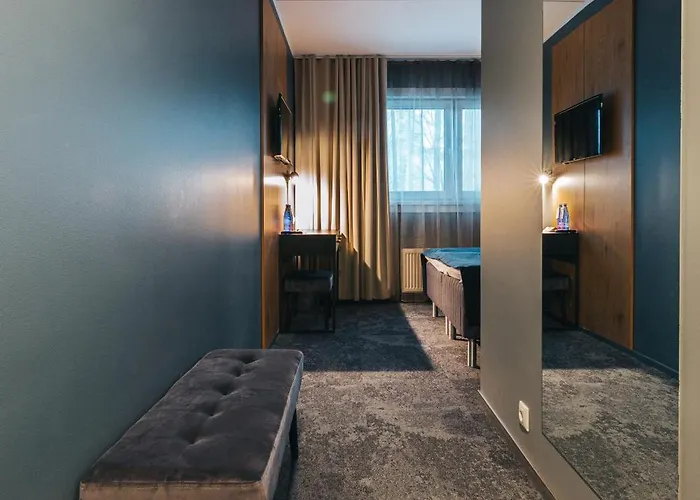 고 슈넬리 탈린